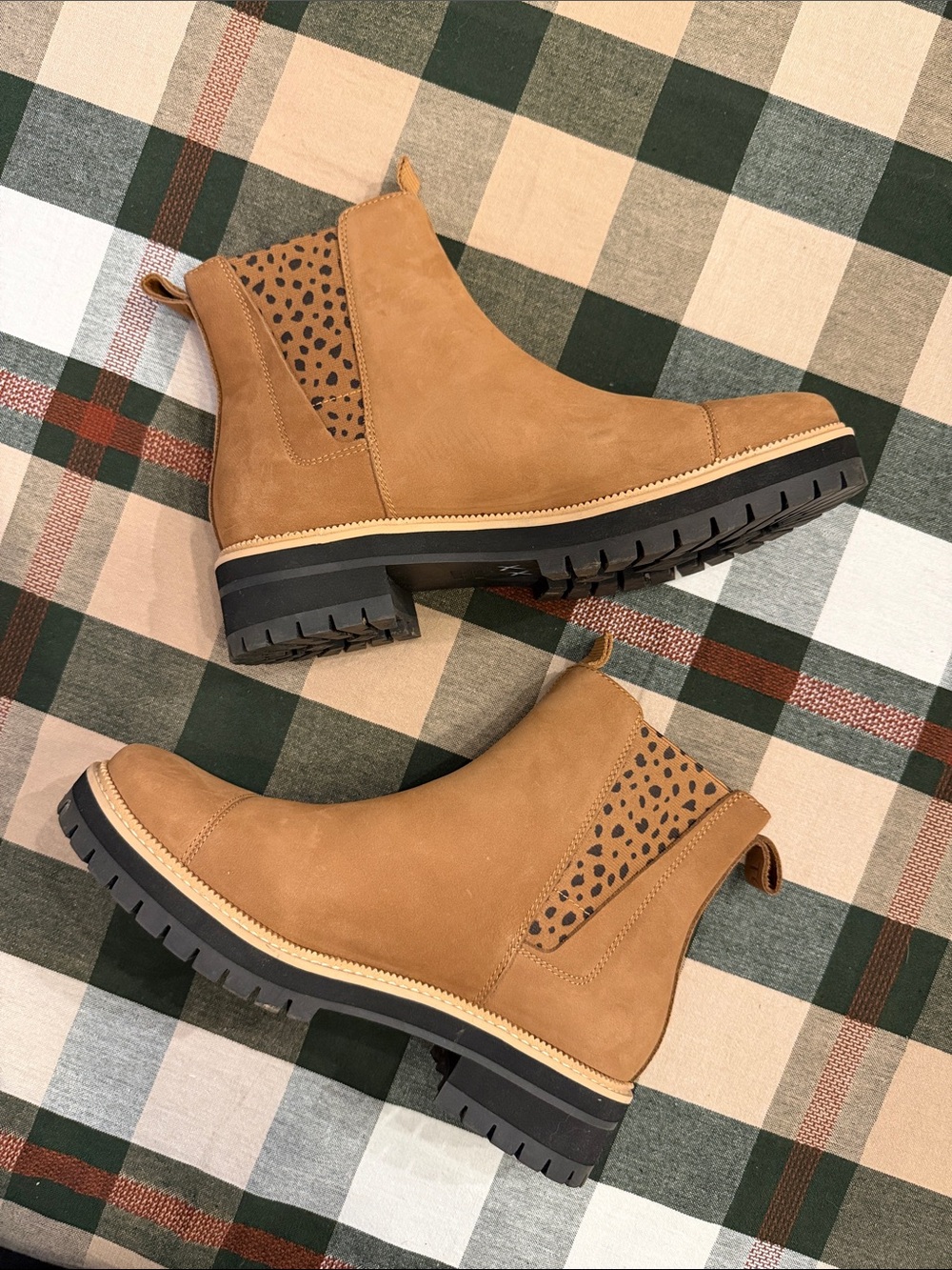 TOMS Tan Women’s Chelsea Boots with Leopard Elastic Panels